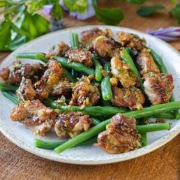 Fricassée de cuisses de poulet fermier des Landes